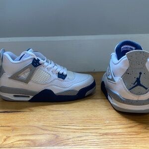 Jordan 4 Navy Blue